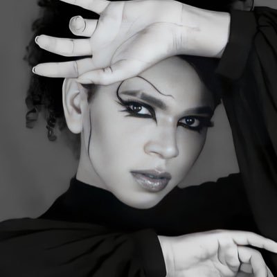 (ele/dele). Fã e comentarista da maior artista do Brasil vulgo @anitta. FC: @qgdaanittama (Instagram)