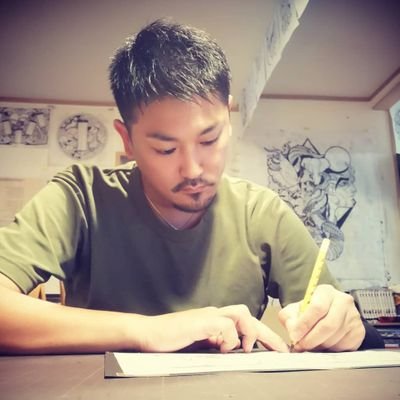 鹿児島の小さな港町で切り絵作家として活動するかたわら作業が続いた後はキャンプでリフレッシュしてます。「X」では切り絵の事、キャンプの事、日常生活で起きた事や感じた事。自由に更新していきます。気軽にフォローよろしくお願いします。お仕事の御依頼もお気軽に御相談下さい。