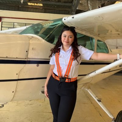 👩🏻‍✈️🛫 • 21 • ph | ig & tt: @mara.adriano