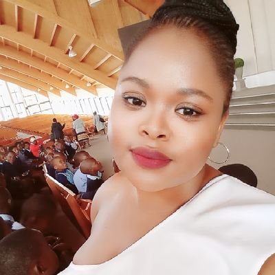 Mafungwase 🙌 A book lover ❤ MUT Alumni👩🎓👩🎓 Mother To A Most Beautiful Daughter 💏 A Sister To 3 Handsome brothers👨💼👨💼👨💼