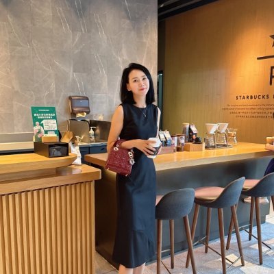 verogrcia0418's profile picture. When you are poor and only have dreams, you must work harder than others.