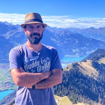 FevziTass's profile picture. A man looking for himself.

'all men by nature desire to know.' Aristotle