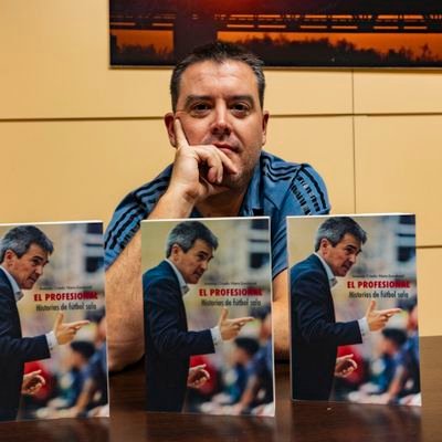 Periodista. La Tribuna de Ciudad Real y Manzanares FS. 'El Profesional. Historias de fútbol sala' y 'Manzanares Fútbol Sala, 20 años de pasión'