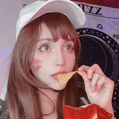 Cosplayer ♡ Streamer ♡ ESP | ENG | INFJ-A | Rabbit hearted - goth soul | https://t.co/dfEU5PF3xR  ݁ ˖๋ ࣭ ⭑ Business Inquiries: gloomydoll@amplifiedim.co