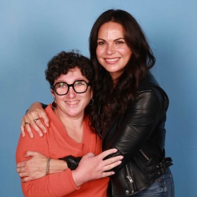 TwittNinie's profile picture. Evil Regal 🤟🏼 Poussin ❤️ #ouat #helenesegara #lanaparilla #3nitybrothers #rochvoisine #olympe #maile
