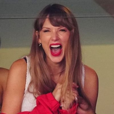 Midnightrain_bs's profile picture. HE WAS SUNSHINE I WAS MIDNIGHT RAIN ✨🌌