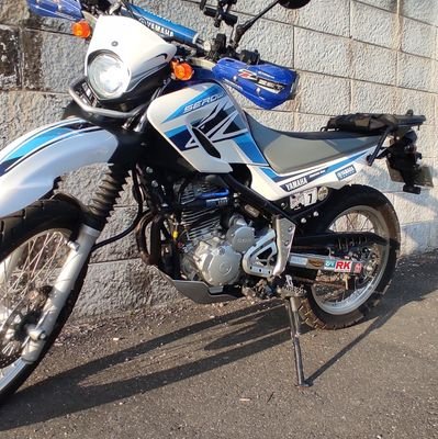 セロー250とXR100モタード。
埼玉県産
のんびり景色を楽しんだり美味しい物を目指して走ってます☆

ゆるーく、筋トレ。
ゆるーく、ジョギング。
もしています。
2024/2/18 ロードバイク購入
皆様、宜しくお願い致しますm(_ _)m