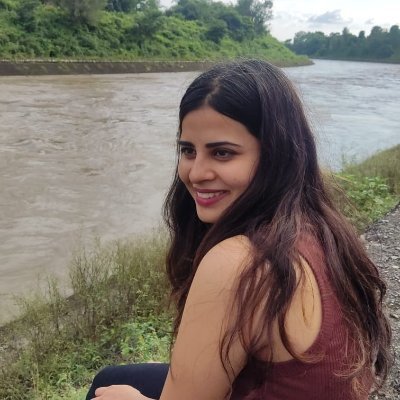 komal_404's profile picture. CMA finalist