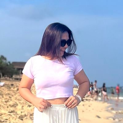 dglmaryrose's profile picture. Think less. Live more