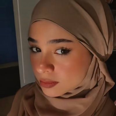 content creator/hijabi🧕🏻noob to gaming , I’m not good at games but I bring good vibes, if you don’t like me you’re Hijabaphobic🙄Foodie🤤shalaam🌸