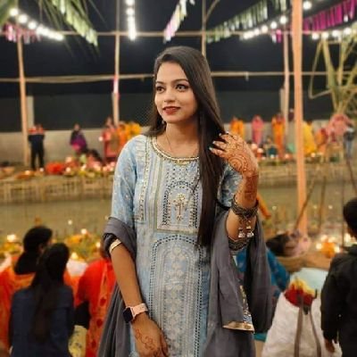 janvipatel30375's profile picture. All friends follow me