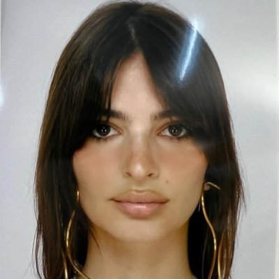 Emily Ratajkowski, 91