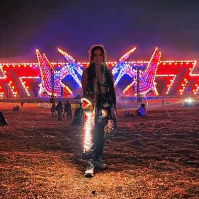 Art Director & EDM Babe • Lost Lands 19-24 • Hijinx 2019 • @sakancel 💕