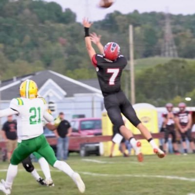 alexherlan7's profile picture. 2025 | 6’3 | 185 | WR | OLB | #7 | 3.5GPA