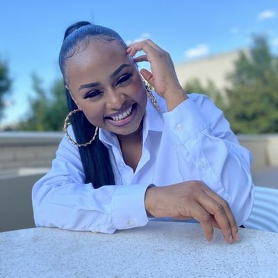 Realist🕕 Dentist🦷 Libra ⚖ IG:adaeze.nwufo