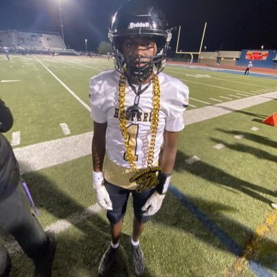 #1 Route Runner@Hesperia High School|’24|6’3|3.8 GPA|175lbs| NCAA ID:2303803799|