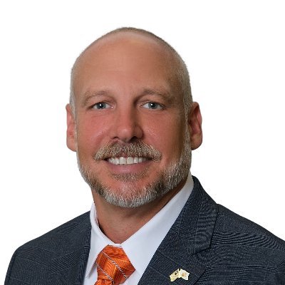 Top 1% Realtor born and raised in Georgia.  Clemson Alumni.  Mr D Fence on Saturdays in the fall.