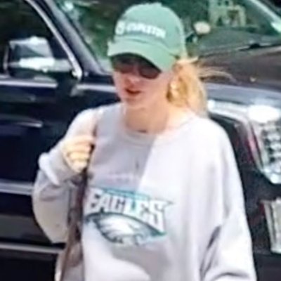 allhailqueentay's profile picture. 𝚒 𝚠𝚊𝚗𝚝 𝚢𝚘𝚞𝚛 𝓶𝓲𝓭𝓷𝓲𝓰𝓱𝓽𝓼 𝚋𝚞𝚝 𝚒'𝚕𝚕 𝚋𝚎 𝚌𝚕𝚎𝚊𝚗𝚒𝚗𝚐 𝚞𝚙 𝚋𝚘𝚝𝚝𝚕𝚎𝚜 𝚠𝚒𝚝𝚑 𝚢𝚘𝚞 𝚘𝚗 𝓷𝓮𝔀 𝔂𝓮𝓪𝓻'𝓼 𝓭𝓪𝔂