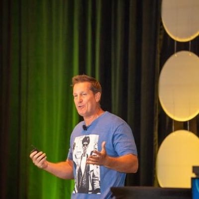 Keynote Speaker - Lessons learned for life & work from '80s pop culture | 3x Author - The Ultimate Series on Essential Work & Life Lessons from '80s Pop Culture
