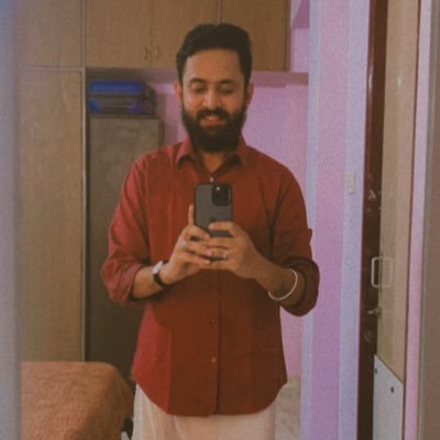 Musician. Sound Engineer. Liverpool FC Fanatic. YNWA!
அன்பிற்கும் உண்டோ அடைக்குந்தாழ் :)