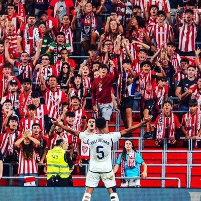 Escribo un poco de todo lo que venga que ver con el mundo del fútbol, apasionado del fútbol europeo, y seguidor de Real Madrid, Cádiz, San Fernando y Juventus.