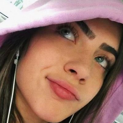 pamela7pz's profile picture. tmj