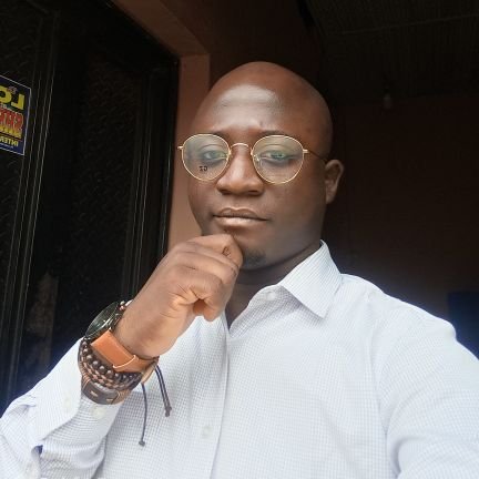💡AWS Cloud Practitioner /Cloud Engineer🚀.
📚Constantly learning and💡Sharing insights on cloud 📖 ¦¦ Preacher of Cloud Computing. PM @cashmatrixa