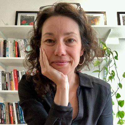 Economic Geographer @NCL_Geography (UK) researching feminist finance, everyday economies, housing 'love letters' & the politics of knowledge production