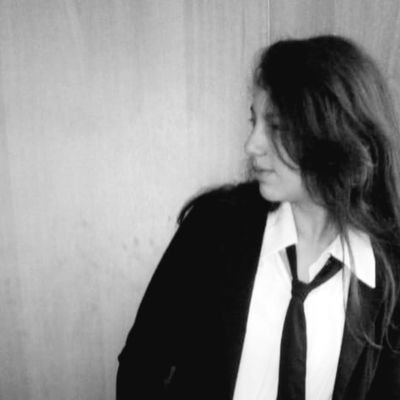 ValeriaSolanoT2's profile picture. A smooth sea never made a skilled sailor.