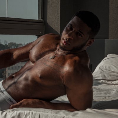 Geminiano / Praia 😍 /musculação 🥵/ BAIANO 😈🙅🏾♂️😈 ACTOR 🔞 ACOMPANHANTE 💵 Tenho 23 Motivos para te fazer Feliz 🍆 😁