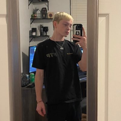 insanitymaxxing's profile picture. irrelevant