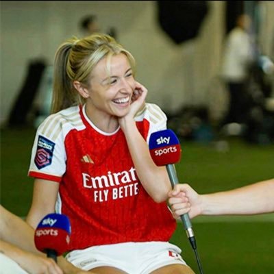 football player | women’s football has my heart |arsenal wfc and lionesses fan🫶🏼 | she/her |NORTHH LONDON FOREVAAA