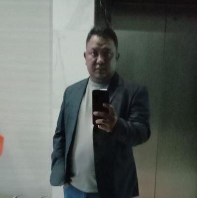 HeninoWilliam's profile picture. Technology knock me always to wake up.