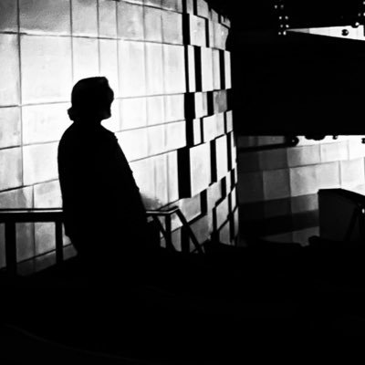 lincpoetry's profile picture. 