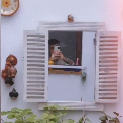 AuNeron's profile picture. Historia US, terrible