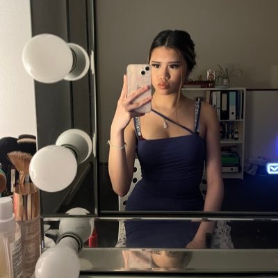 insulynne's profile picture. slime life🤞🏼
relationship status: taken by captain levi ackerman…..