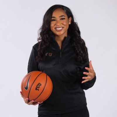 TCU Assistant Women’s Basketball Coach 💫 Instagram: @minyonmoore
