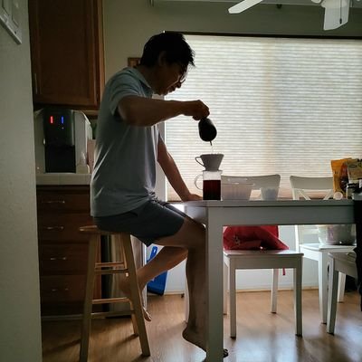 Life is a song - Sing it. 문재인으로 인해 정치를 알다. 그가 이끈 태평성대를 경험하다. 이제는 이재명 대통령과 민주당의 시대
