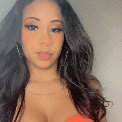 SweetLikeVenom's profile picture. 