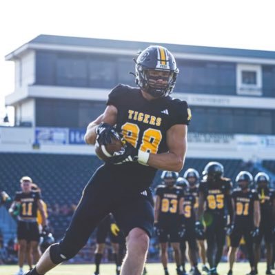 FHSU TE | Hutch Alum | #JUCOPRODUCT