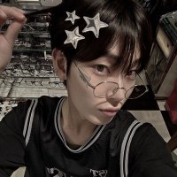 less ☆ (@l3ssuun) 's Twitter Profile