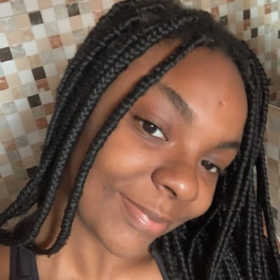 GioBomfimm's profile picture. adoro um amor inventado