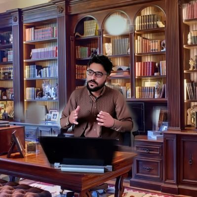 انسانان شاید خپل غمونه او دردونه هیر کړئ مګر
هیڅکله هغه کسان نه هیروئ چې
ددي دردونو او غمونو سبب شوئ...!