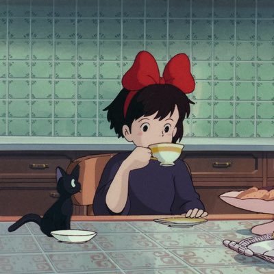 apprentie éditrice, fan de beaucoup de choses mais entre autre doctor who et professeur layton