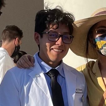 Neurosurgery Residency Applicant | @KeckMedicineUSC | 🧠🔬| https://t.co/X7CPVgYttz