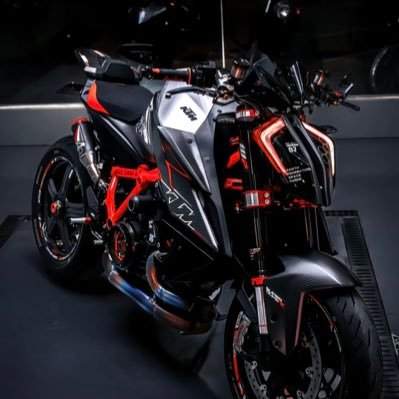 justclearlove's profile picture. 