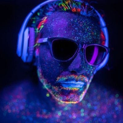 🔊 Riding the waves of sound with neurofunk and DnB beats! 🎧 Youtuber & music creator dedicated to crafting the grooviest rhythms and basslines