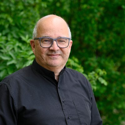 #Chinesisch e Sprache, Literatur u Fachdidaktik; Prof @FU_Berlin, Vorsitzender #FachverbandChinesisch (@FaCh_Chinesisch) #ChaF #中文作为外语 all #Hanzi in my blog