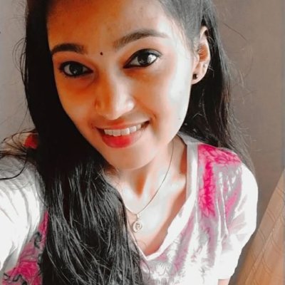 दुनिया को लगते हैं बुरे अंदाज मेरे,लोग कहाँ जानते हैं गहरे राज़ मेरे।