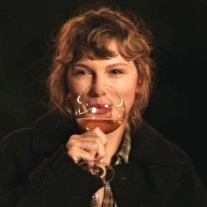 chess enthusiast swiftie and livie at night, chemist by day│still swift af boi 🏳️🌈